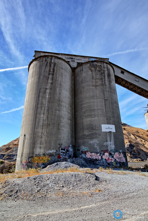 Abandoned_Lime_Cement_Plant_OR_USA002.jpg