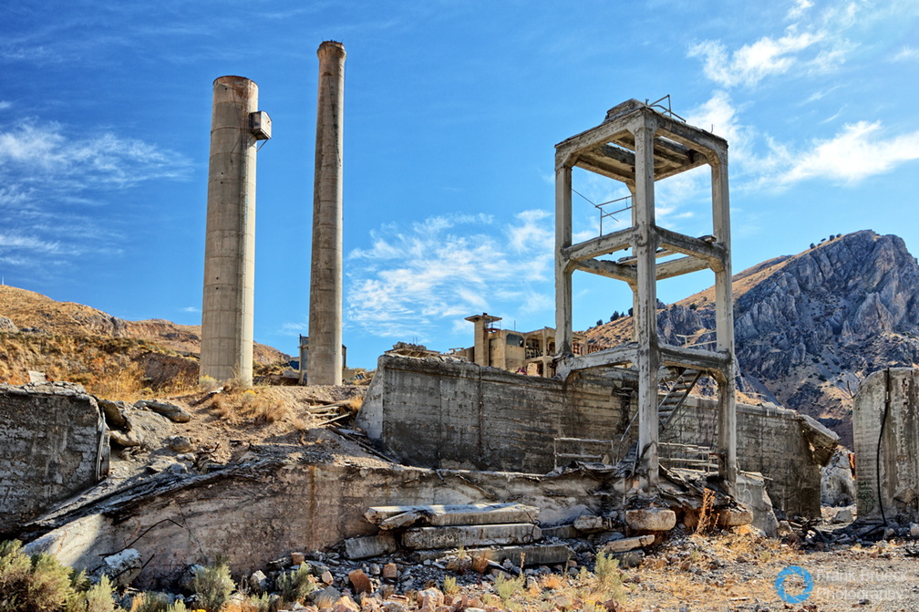 Abandoned_Lime_Cement_Plant_OR_USA015.jpg