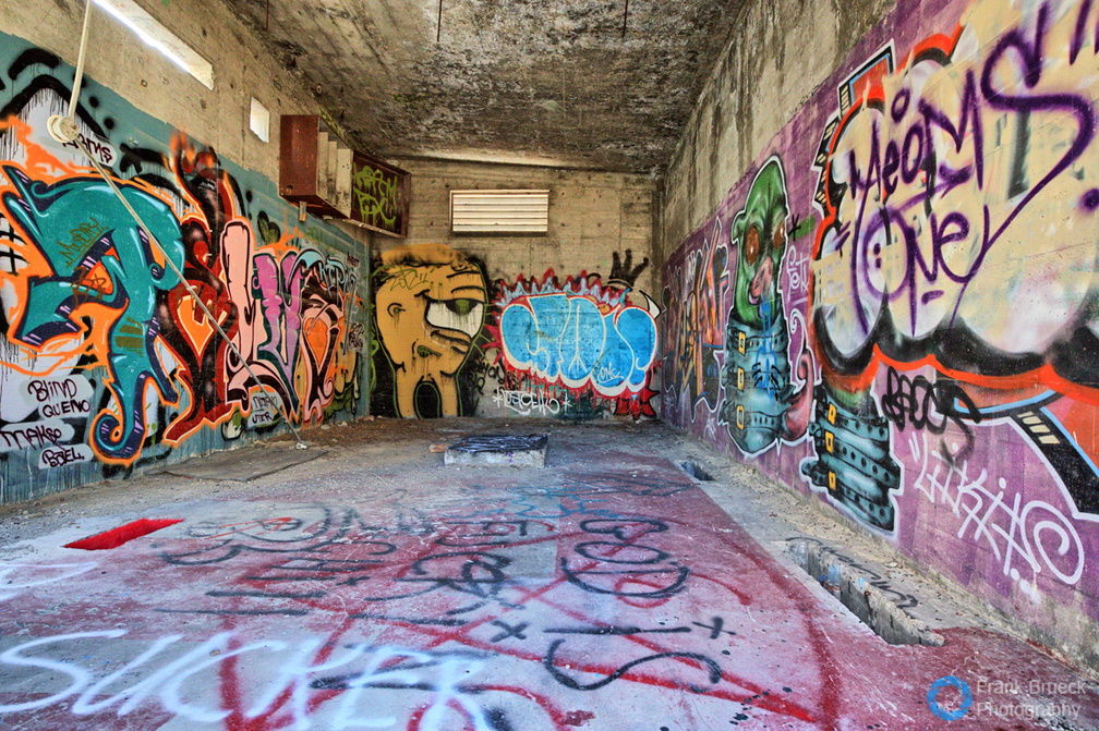 Abandoned_Lime_Cement_Plant_OR_USA026.jpg