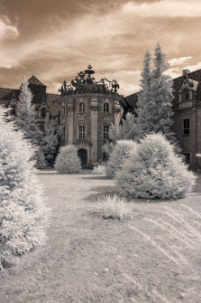 Schloss Vitzenburg Aussenansicht Infrarotfotografie