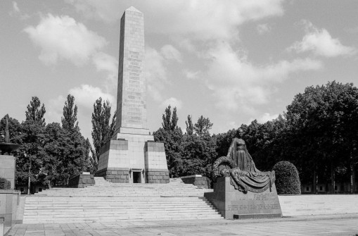 Sowjetisches Ehrenmal (Schönholzer Heide)