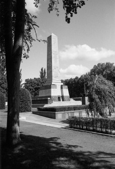 Sowjetisches Ehrenmal (Schönholzer Heide)